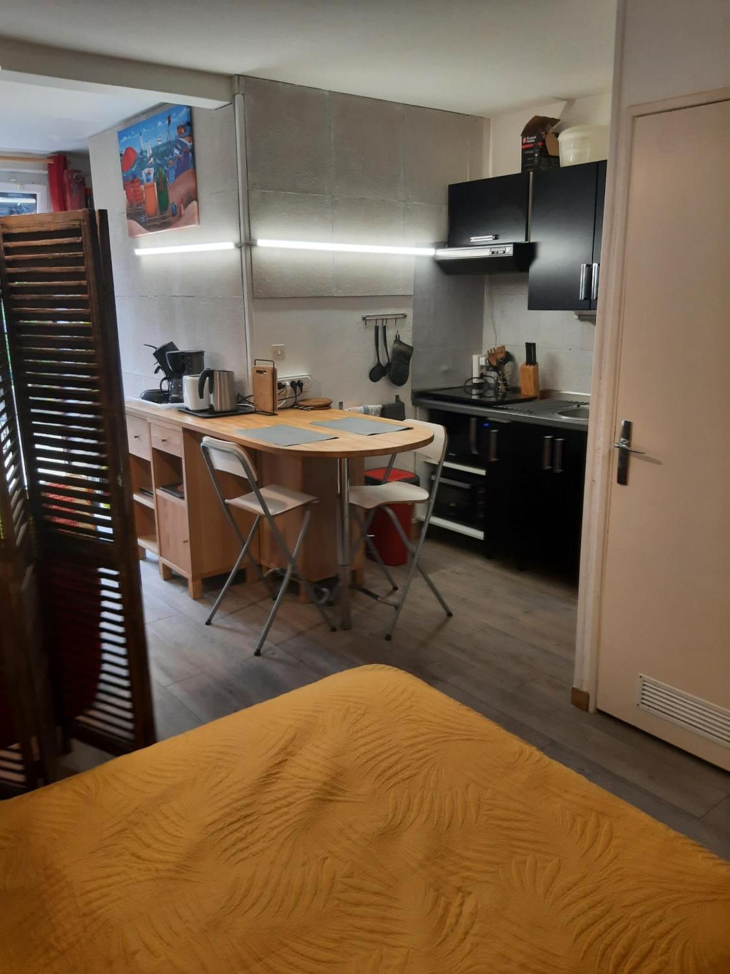 Duplex 1er étage 1 chambre ou studio rdc Centre Ville La Rochelle  Esterno foto