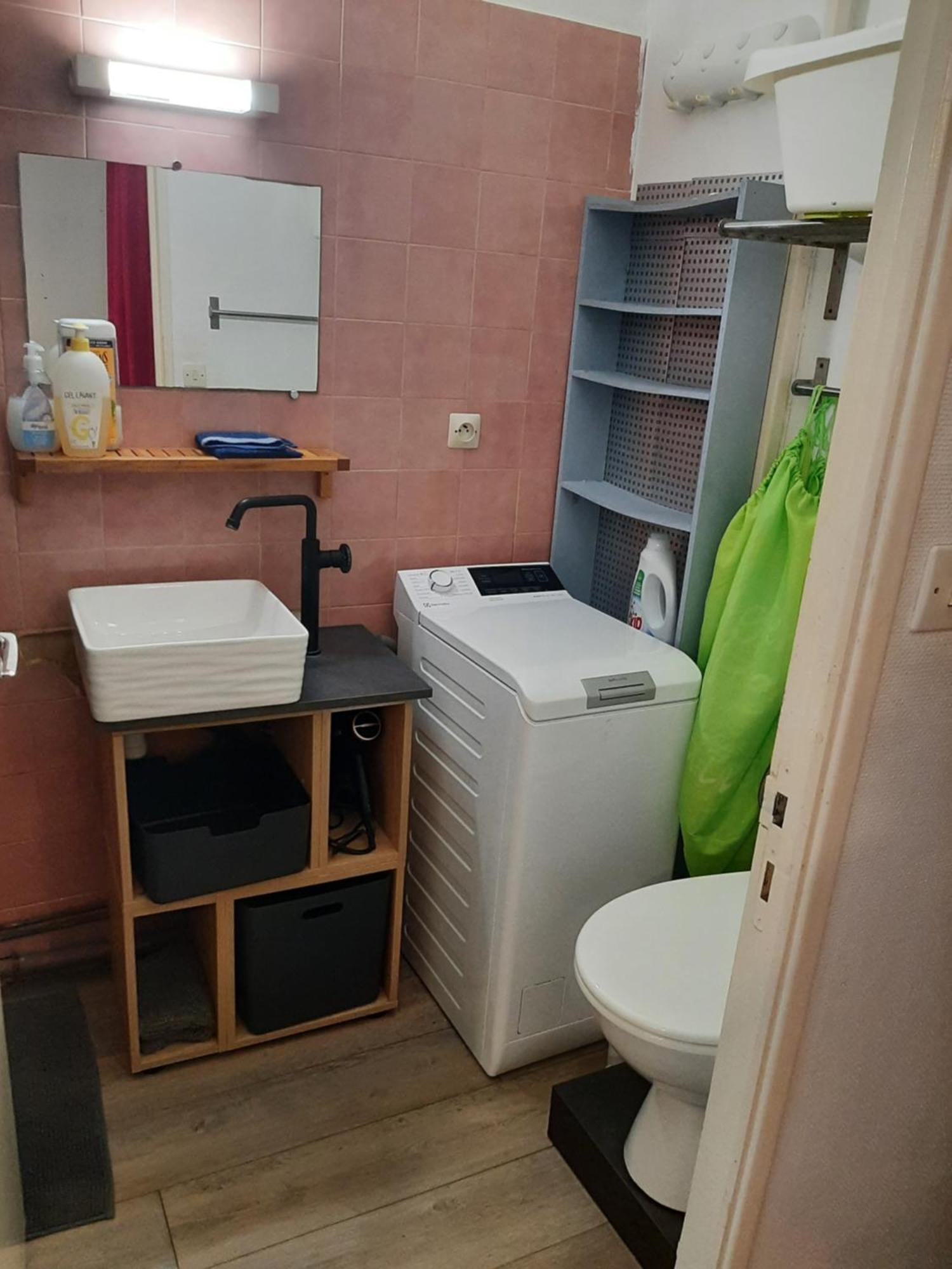 Duplex 1er étage 1 chambre ou studio rdc Centre Ville La Rochelle  Esterno foto