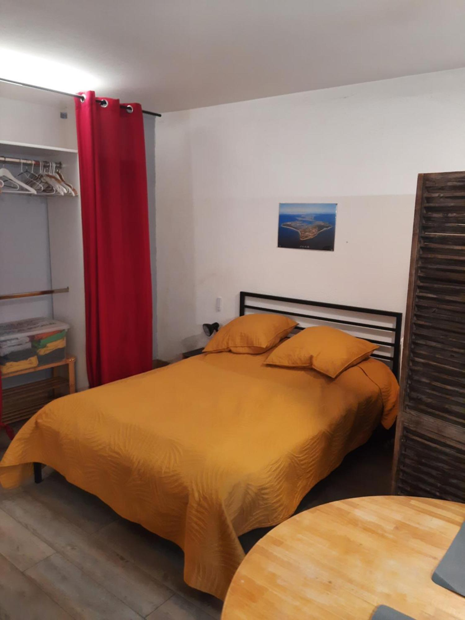 Duplex 1er étage 1 chambre ou studio rdc Centre Ville La Rochelle  Esterno foto