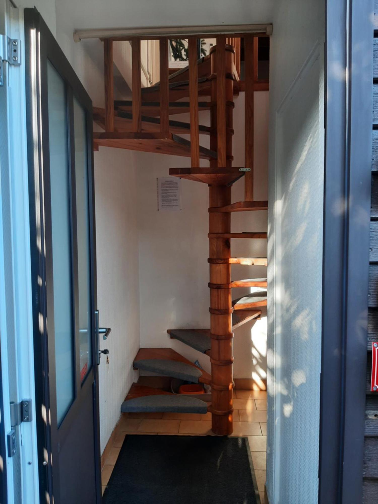 Duplex 1er étage 1 chambre ou studio rdc Centre Ville La Rochelle  Esterno foto