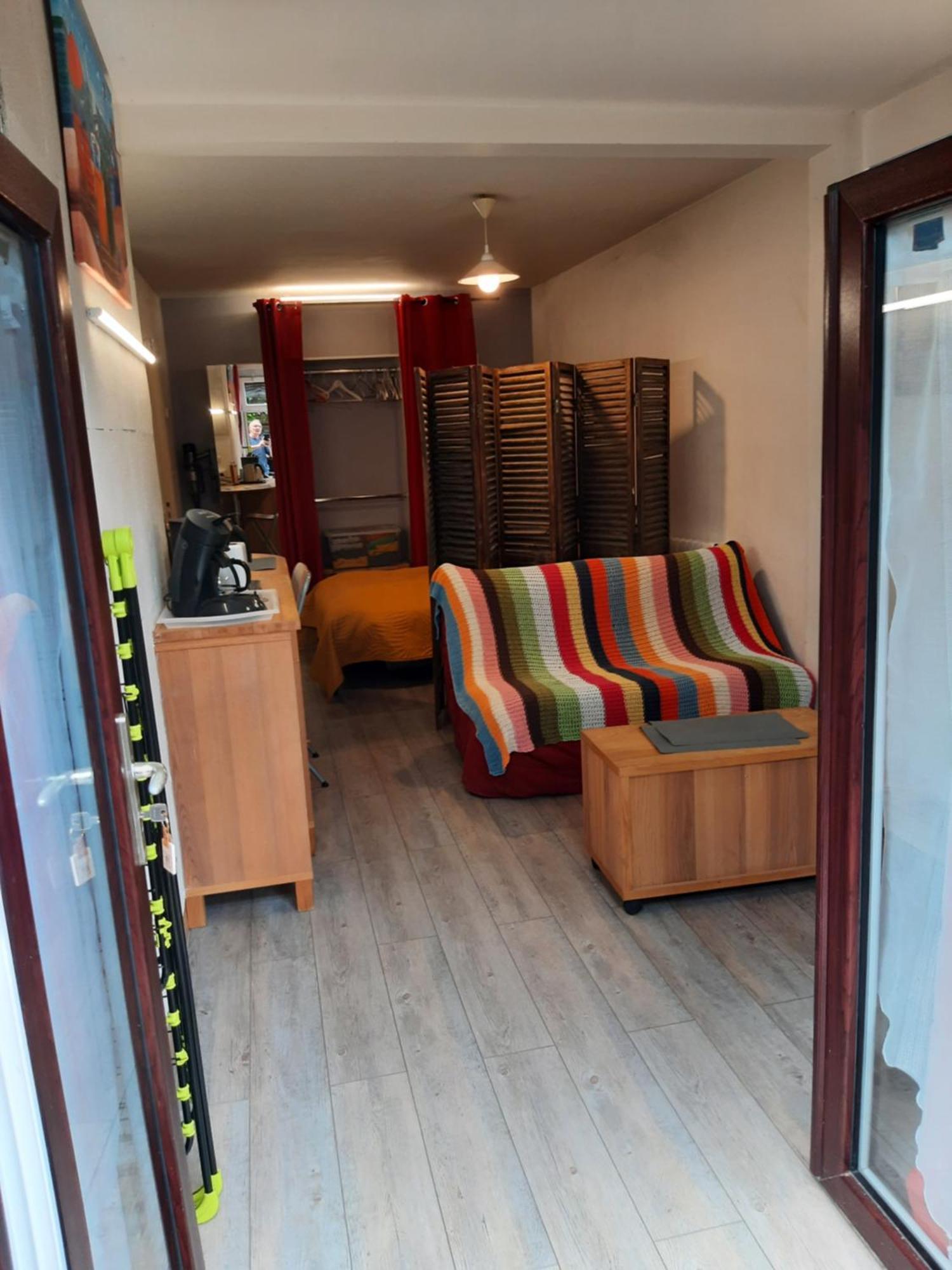 Duplex 1er étage 1 chambre ou studio rdc Centre Ville La Rochelle  Esterno foto