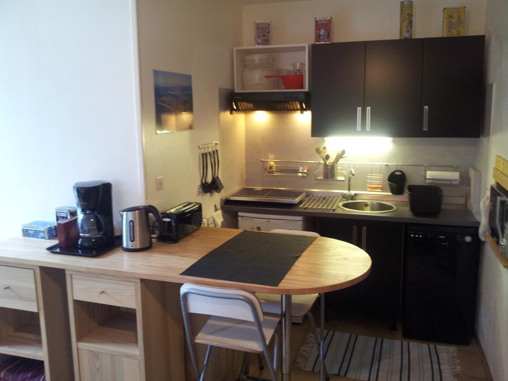 Duplex 1er étage 1 chambre ou studio rdc Centre Ville La Rochelle  Esterno foto